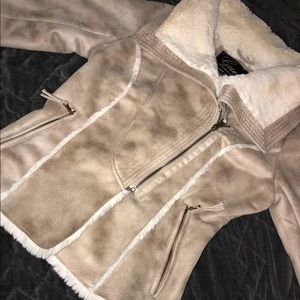 Guess Jacket ‼️‼️‼️